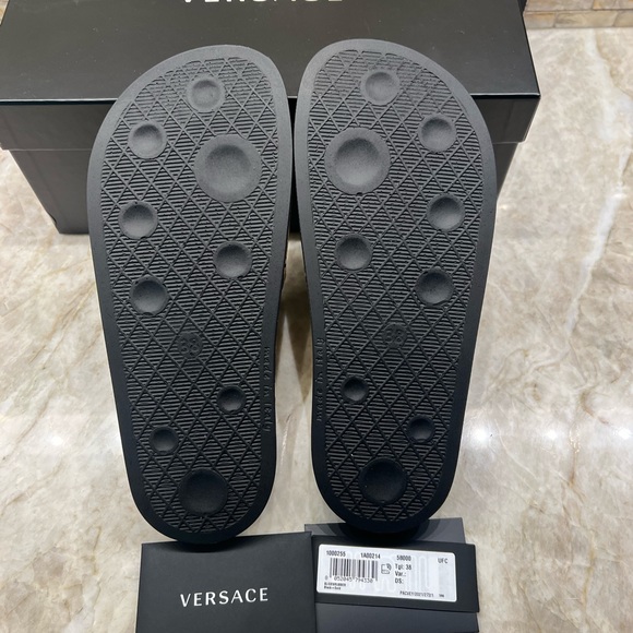 Versace Baroque Printed Slide Sandal - Picture 8 of 11